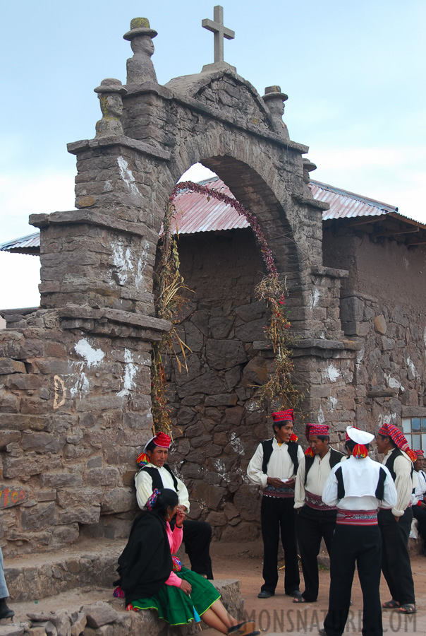 Lake Titicaca [36 mm, 1/125 sec at f / 5.6, ISO 100]